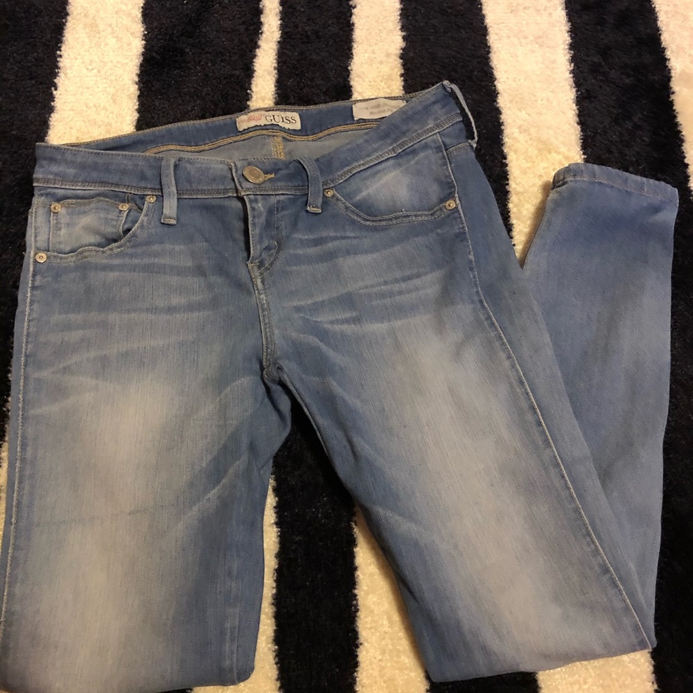 Guess Low Rise Jeans - Picture 2 of 4